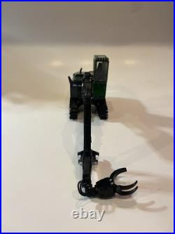 1/50 John Deere 3156G Live Heel Log Loader Prestige Collection ERTL