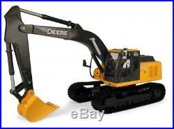 Ertl Big Farm John Deere 200Lc Excavator Toy Crawler Construction Tractor Model