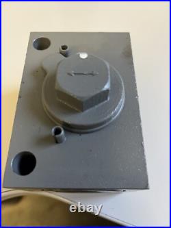 Hitachi John Deere 4447675 Hydraulic Stop Valve