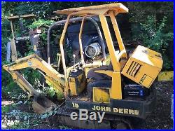 John Deere 15, Mini Hydraulic Excavator with Yanmar Diesel Engine. 1,959 HRS