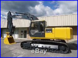 John Deere 690e LC Hydraulic Excavator Trackhoe With Thumb Auxiliary Hydraulics