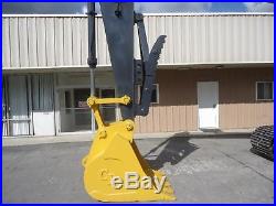 John Deere 690e LC Hydraulic Excavator Trackhoe With Thumb Auxiliary Hydraulics