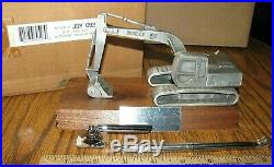 John Deere Desk Pen Set Award Pewter 690 E LC 690E LC Excavator Spec Cast JDM092