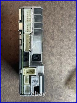 John Deere RE586128 Radio With Bluetooth WithO Satellite / AM / FM / APP, New