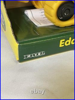 RARE VTG Ertl 1999 John Deere Kids Eddie Excavator Soft Toy Book 18+ Months NEW