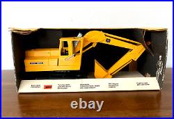 Vintage 1970 Ertl 1/16 All Metal John Deere Excavator #505 Blueprint Scale NIB